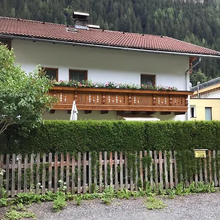 Haus Praxmarer *
