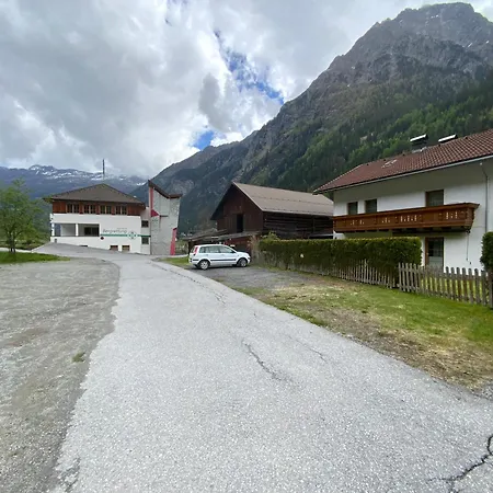 Haus Praxmarer Apartman